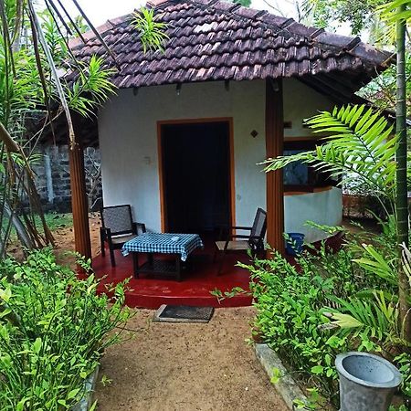 Ravana - Beach Cabanas ฮิกคาดูวา ภายนอก รูปภาพ