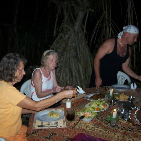 Ravana - Beach Cabanas ฮิกคาดูวา ภายนอก รูปภาพ